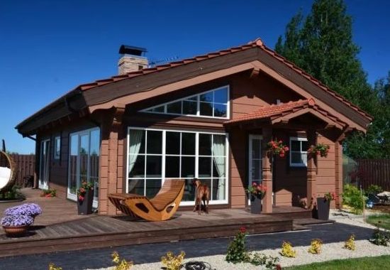 Drewno klejone BSH – co to jest? Zalety i wady drewna klejonego warstwowo